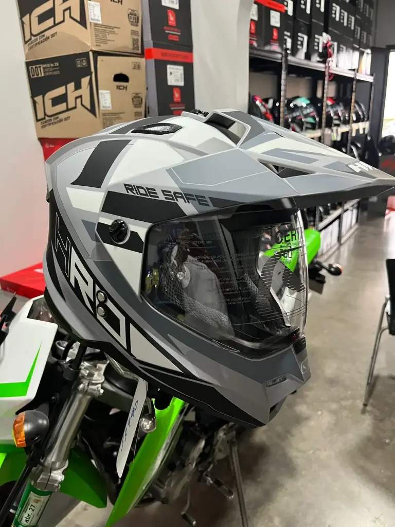 Casco HRO MX330
